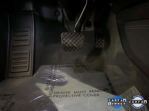 Used 2024 Audi Q8 e-tron Premium Plus image 38