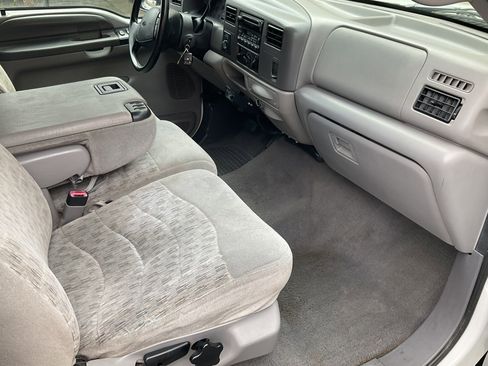 Used 1999 Ford F350 XLT image 22