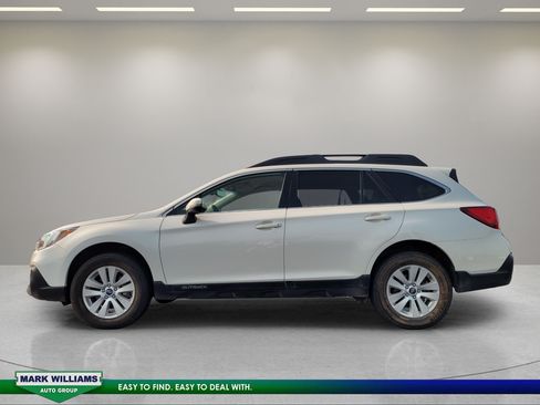 Used 2018 Subaru Outback 2.5i Premium AWD/4WD image 7