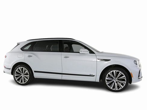 Certified 2023 Bentley Bentayga Extended Wheelbase AWD/4WD image 15
