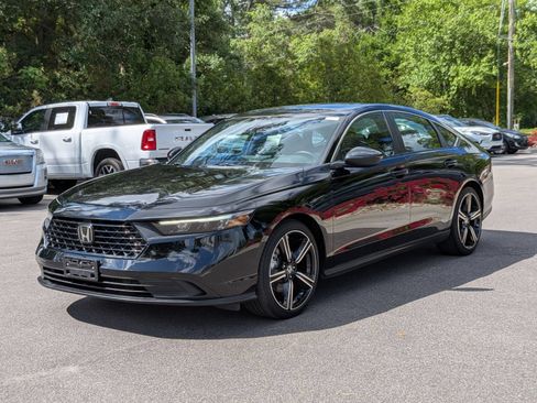 Used 2023 Honda Accord Sport image 7