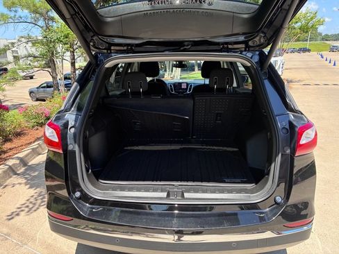 Used 2019 Chevrolet Equinox LT FWD image 10