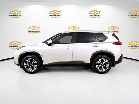 Used 2023 Nissan Rogue SV FWD image 5