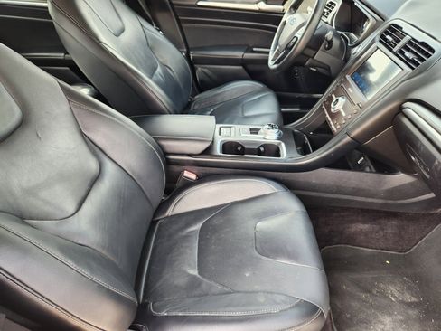 Used 2017 Ford Fusion Energi Titanium FWD image 11