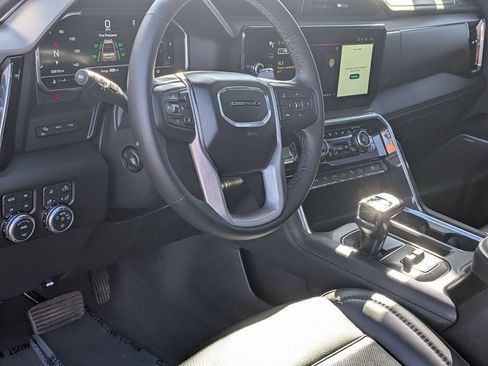 Used 2024 GMC Sierra 1500 Denali w/ Technology Package AWD/4WD image 14