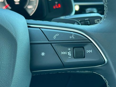 Used 2025 Audi Q7 3.0T Premium w/ Convenience Package image 25