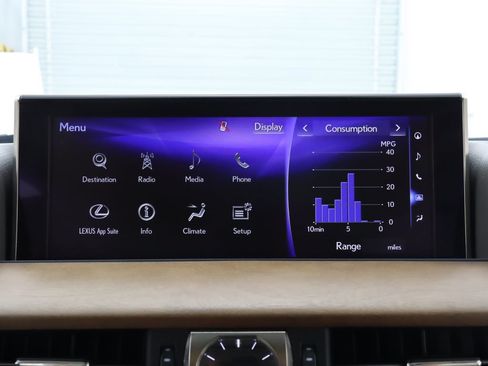 Used 2017 Lexus LX 570 4WD w/ Luxury Package image 23