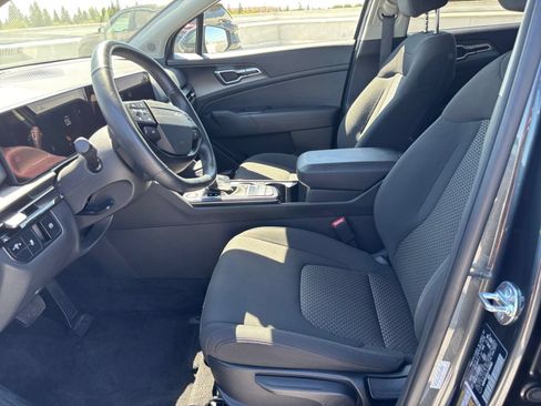 Used 2026 Kia Sportage LX AWD/4WD image 27