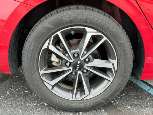 Used 2024 Kia Forte LXS w/ LXS Technology Package FWD image 29