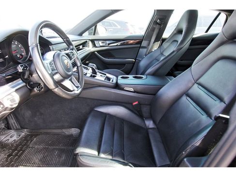 Used 2019 Porsche Panamera 4 image 6