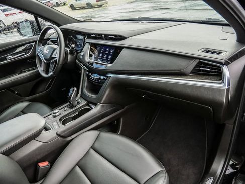 Used 2022 Cadillac XT5 Premium Luxury FWD image 40