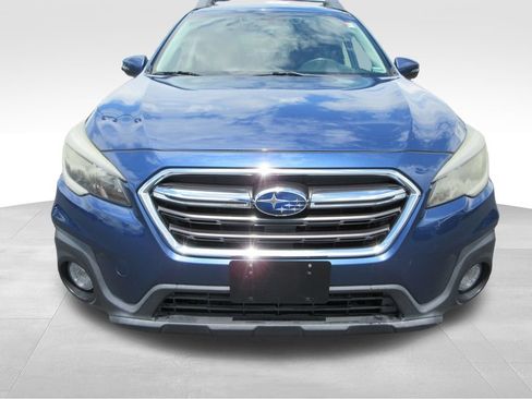 Used 2019 Subaru Outback 2.5i Premium w/ Popular Package #2 AWD/4WD image 8