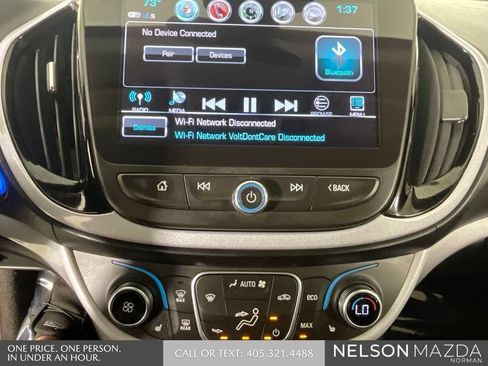 Used 2018 Chevrolet Volt LT w/ Comfort Package FWD image 33