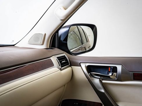 Used 2013 Lexus GX 460 Premium image 31