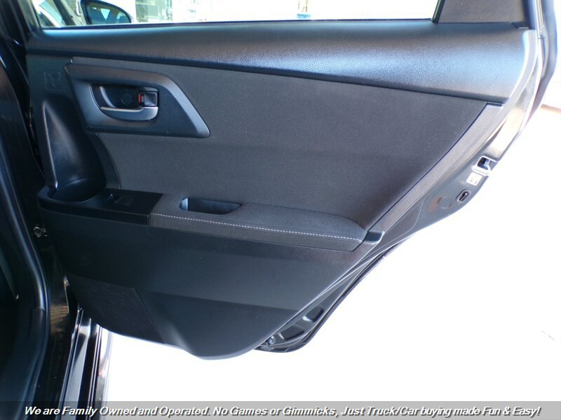 Used 2017 Toyota Corolla iM w/ Carpet Mat Package FWD image 24
