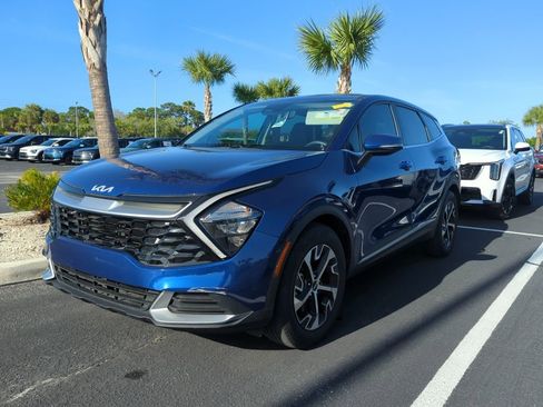 Certified 2023 Kia Sportage EX image 4