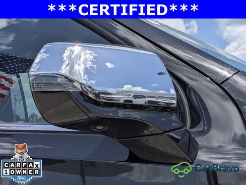 Certified 2024 Chevrolet Suburban Premier AWD/4WD image 11