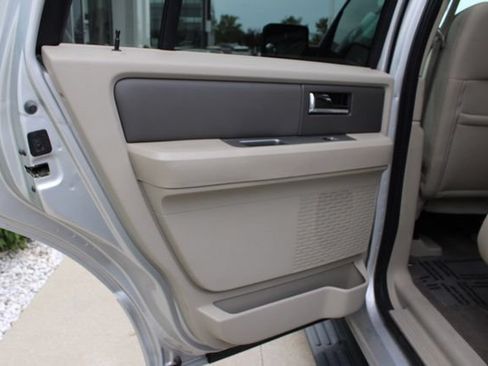Used 2011 Ford Expedition XLT AWD/4WD image 26