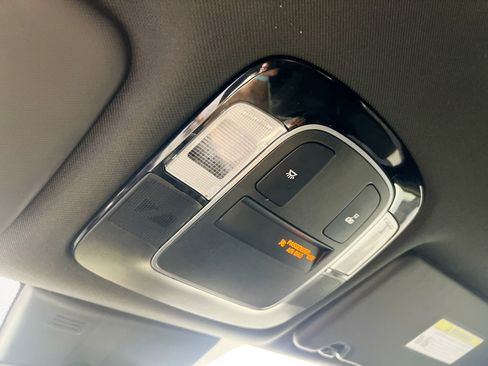 Used 2024 Hyundai Santa Cruz SE FWD image 19