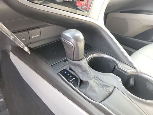 Used 2021 Toyota Camry SE image 21