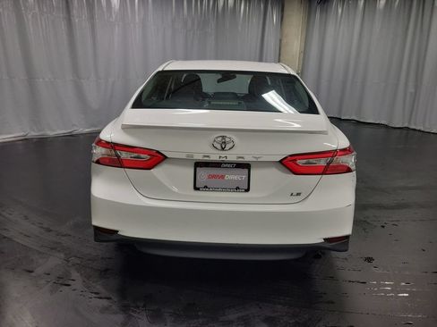 Used 2018 Toyota Camry LE FWD image 7