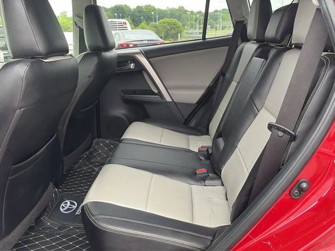 Used 2016 Toyota RAV4 XLE AWD/4WD image 41