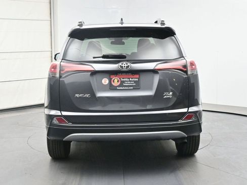 Used 2018 Toyota RAV4 XLE w/ Plus Extra Value Package AWD/4WD image 20