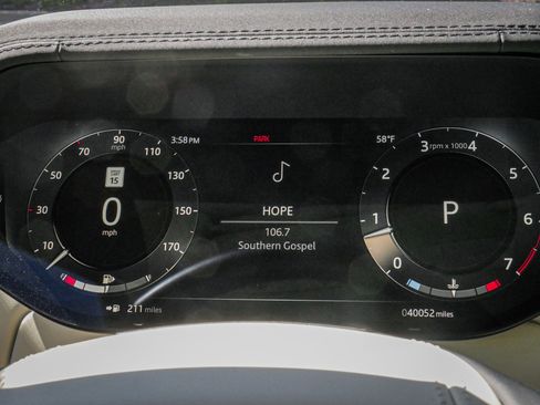 Used 2023 Land Rover Range Rover SE AWD/4WD image 21