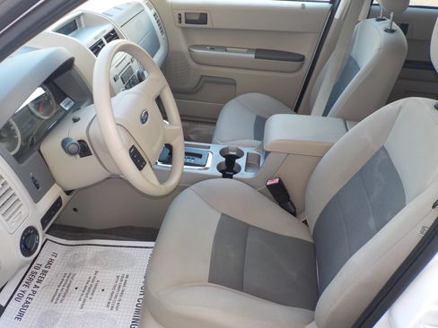 Used 2008 Ford Escape 4WD Hybrid image 13