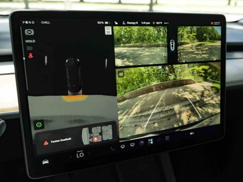 Used 2023 Tesla Model Y Long Range AWD/4WD image 25