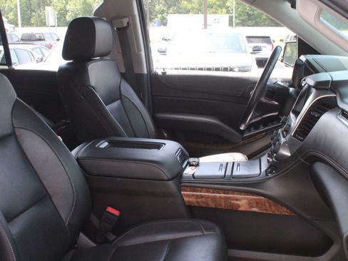 Used 2019 Chevrolet Tahoe Premier RWD image 39
