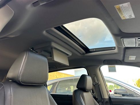 Certified 2023 Honda Odyssey Touring image 21