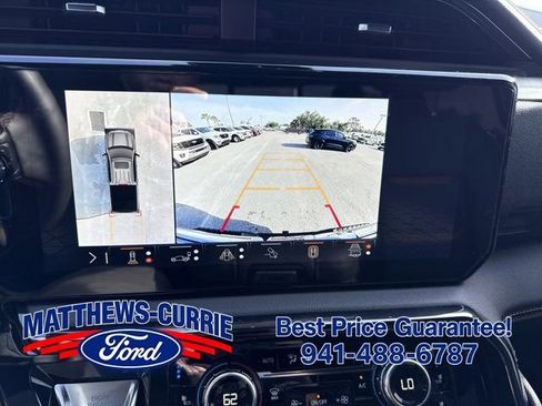Used 2024 GMC Sierra 1500 AT4 w/ Technology Package AWD/4WD image 18