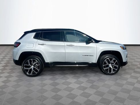 Used 2024 Jeep Compass Limited w/ Elite Group AWD/4WD image 33