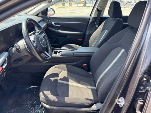 Used 2025 Hyundai Sonata SEL FWD image 23