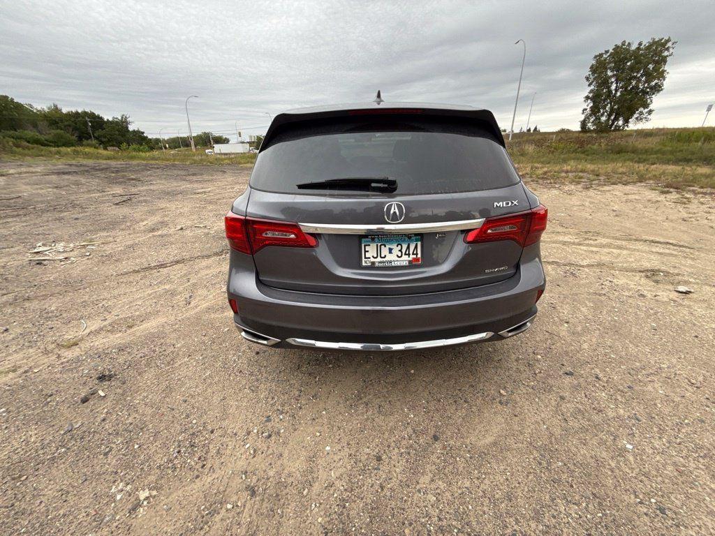 Used 2020 Acura MDX SH-AWD image 9