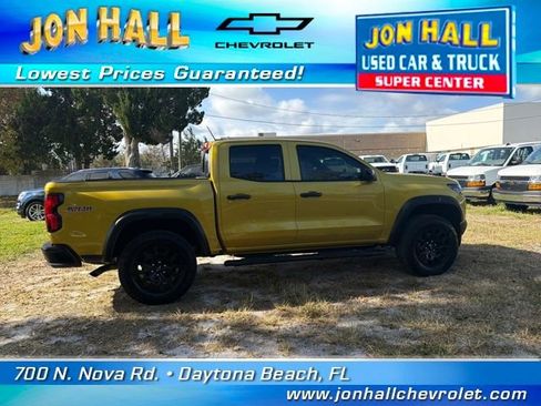 Used 2024 Chevrolet Colorado Trail Boss w/ Technology Package image 16