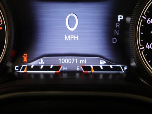 Certified 2020 Jeep Cherokee Limited AWD/4WD image 36