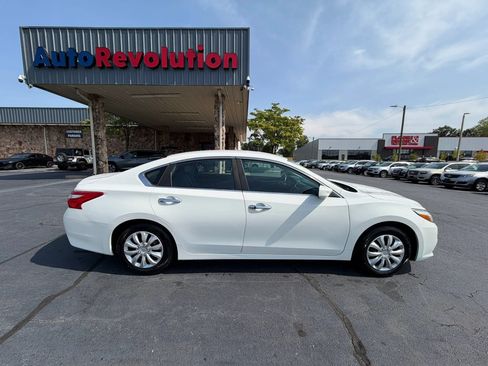 Used 2016 Nissan Altima 2.5 S w/ Power Driver Seat Package FWD image 8