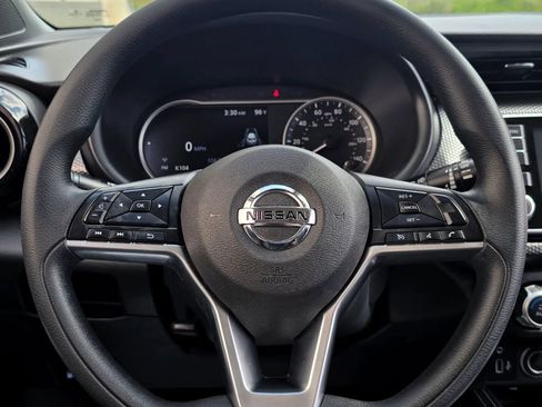 Used 2020 Nissan Kicks SV w/ Exterior Package FWD image 26