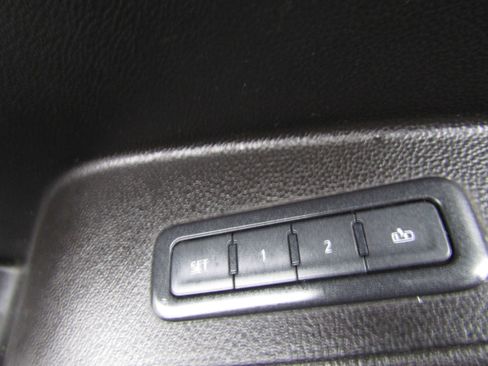 Used 2019 Chevrolet Tahoe LT image 25