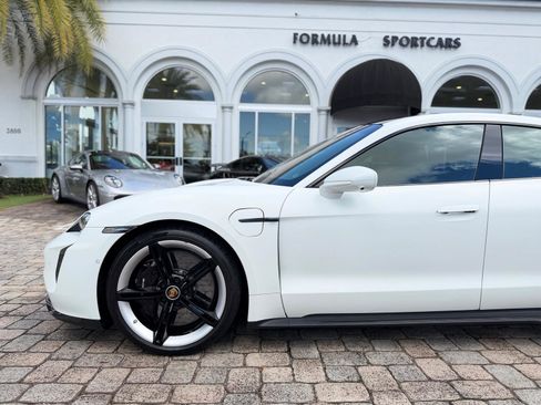 Used 2020 Porsche Taycan Turbo S image 26