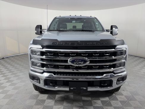 Used 2025 Ford F350 Lariat AWD/4WD image 2