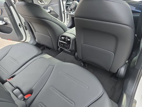 New 2026 Mercedes-Benz E 53 AMG e 4MATIC Sedan image 11