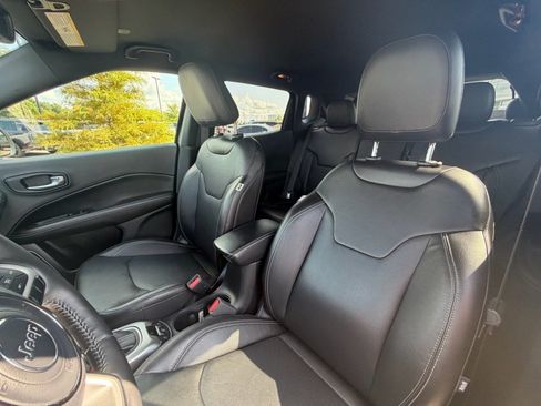Used 2021 Jeep Compass Latitude AWD/4WD image 10