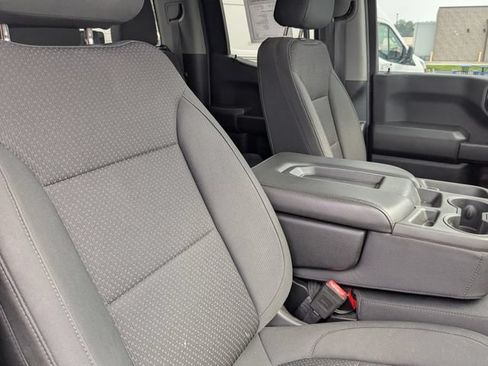 Used 2020 Chevrolet Silverado 1500 Custom w/ Custom Value Package AWD/4WD image 14