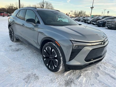 Used 2024 Chevrolet Blazer EV RS image 8