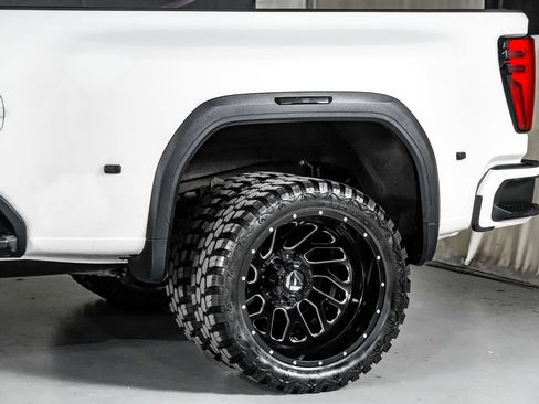 Used 2024 GMC Sierra 3500 Denali Ultimate AWD/4WD image 13