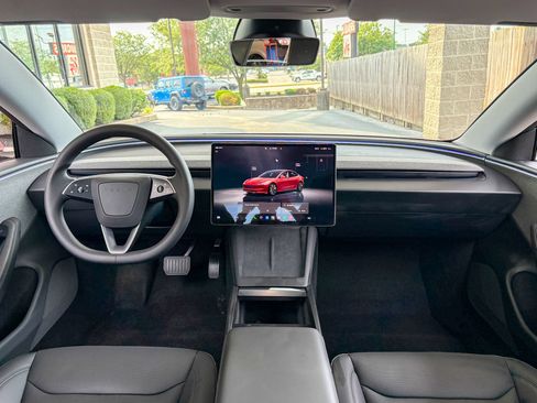 Used 2025 Tesla Model 3 RWD image 27