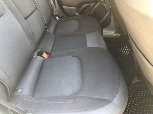 Used 2020 Jeep Renegade Trailhawk w/ Cold Weather Group image 21